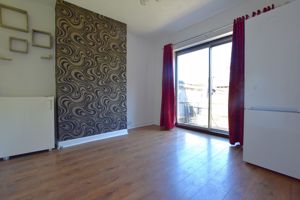 Photo 5- click for photo gallery